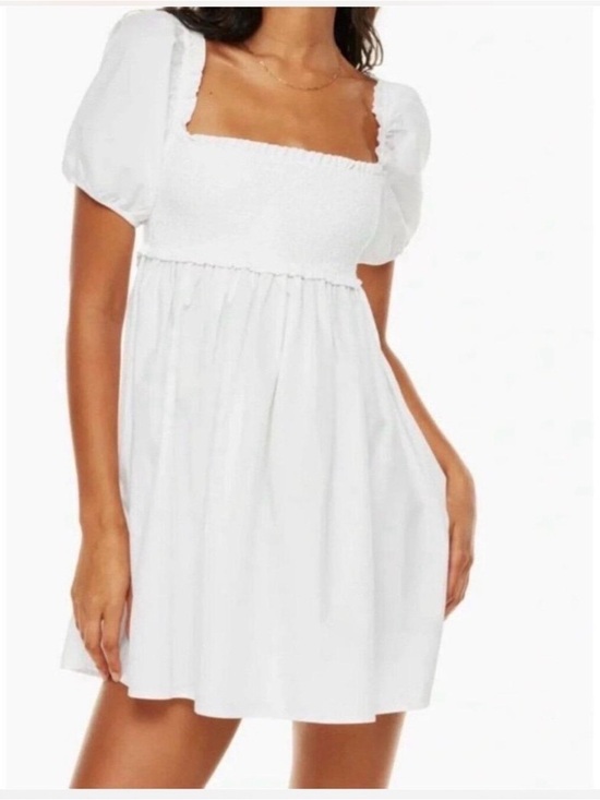 Aritzia Dresses & Skirts - Sundays Best Aritzia Hadley White Smocked Square Neck Puff-Sleeve Baby Doll Mini